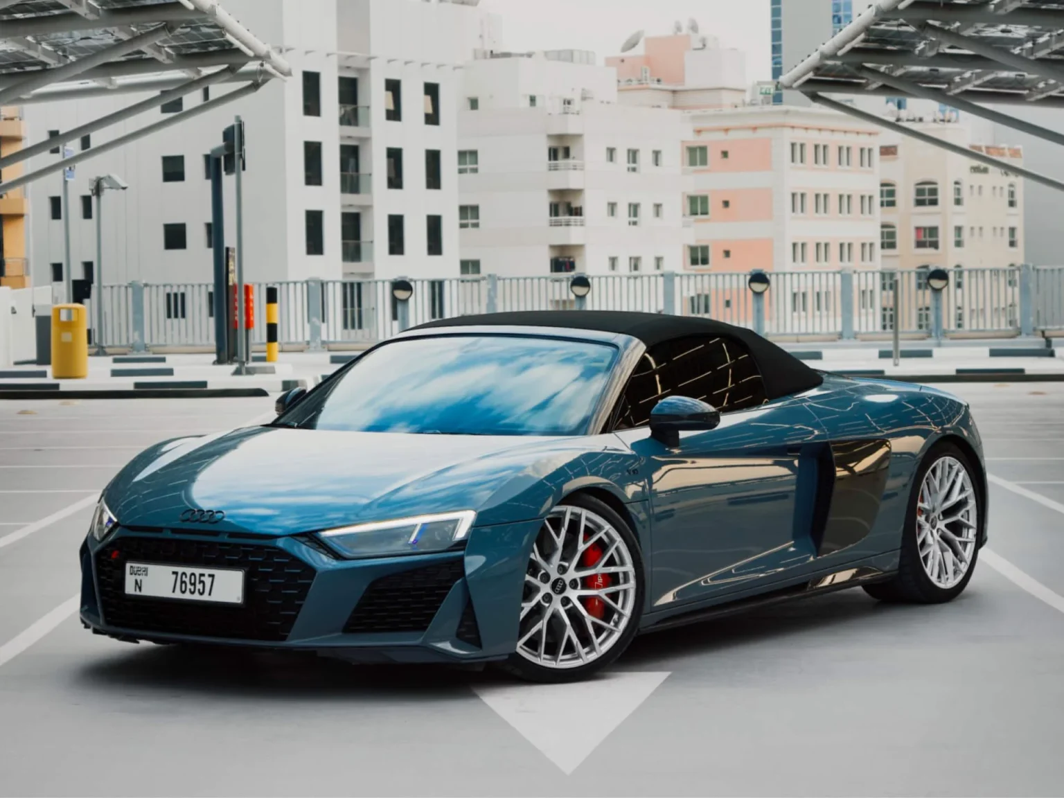 Rent Audi R8 Spyder V10 in Dubai