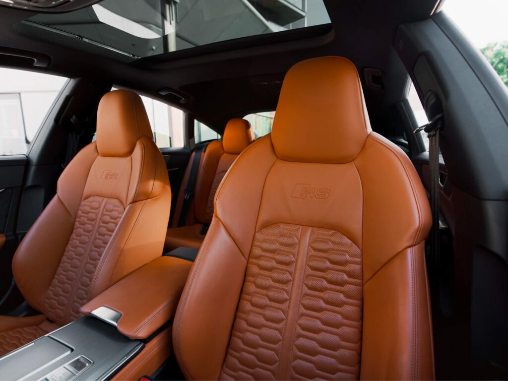 Rent Audi RS7 in Dubai