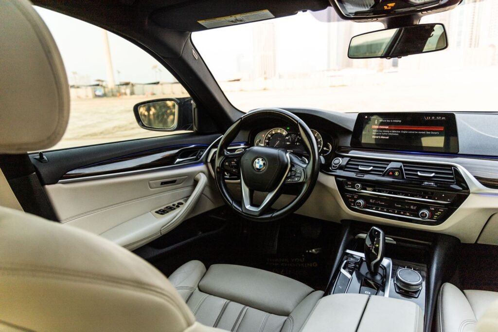 Rent BMW 530i in Dubai