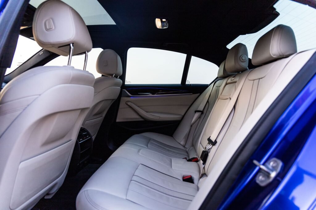 Rent BMW 530i in Dubai