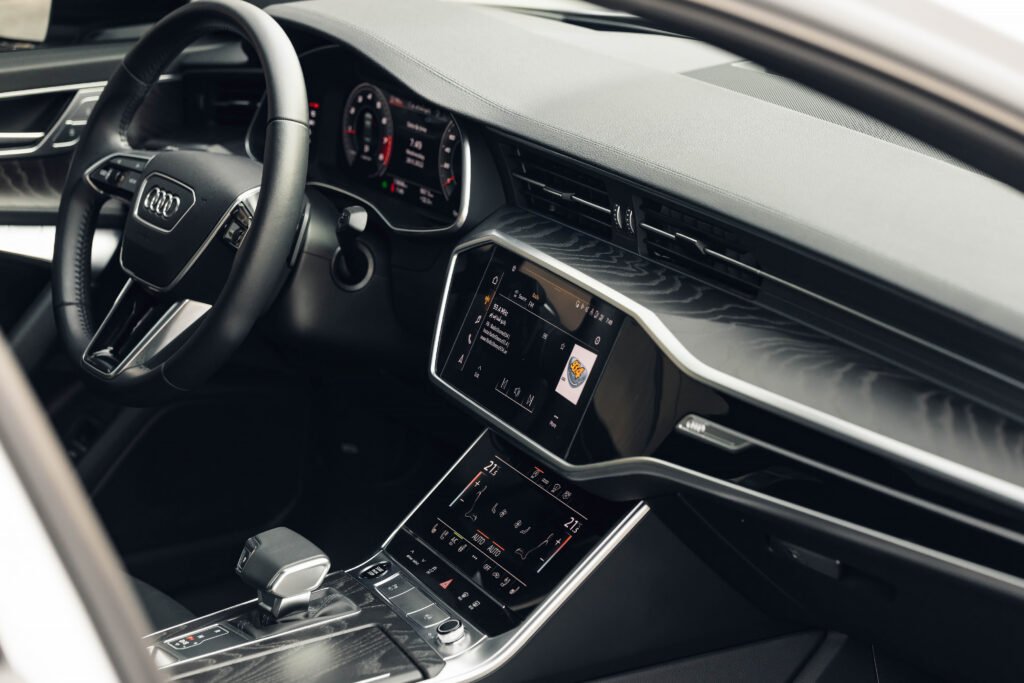 Rent Audi A6 Executive Sedan in Dubai